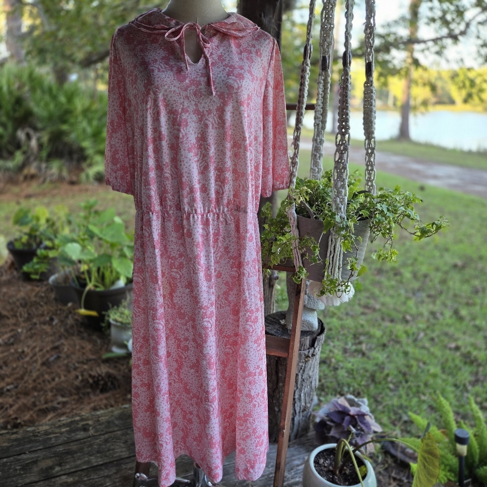 JCPenney Vintage Floral Melon Pink And Cream Modest House Gown